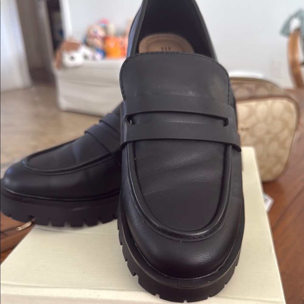 Esprit Black PU Loafers